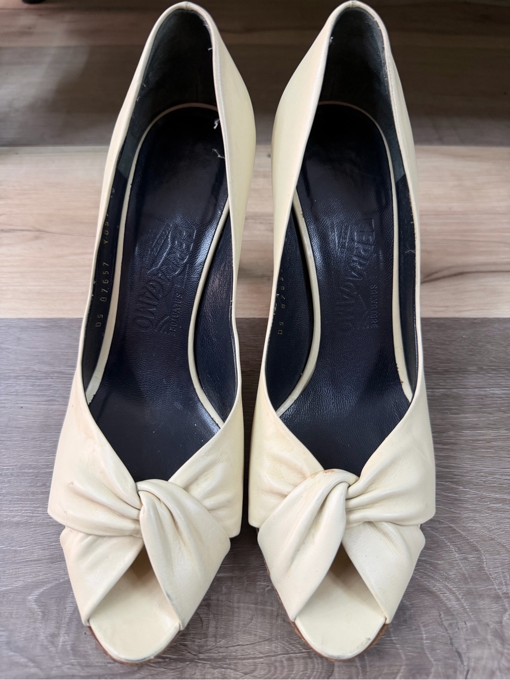 Ferragamo knotted peep toe pumps